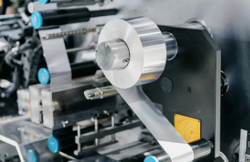  锂电池正极辊压断带原因分析与对策